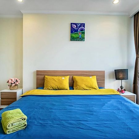 Moxy Hcmc Aparts - Vinhomes Central Park, Ice Rink 호치민 외부 사진