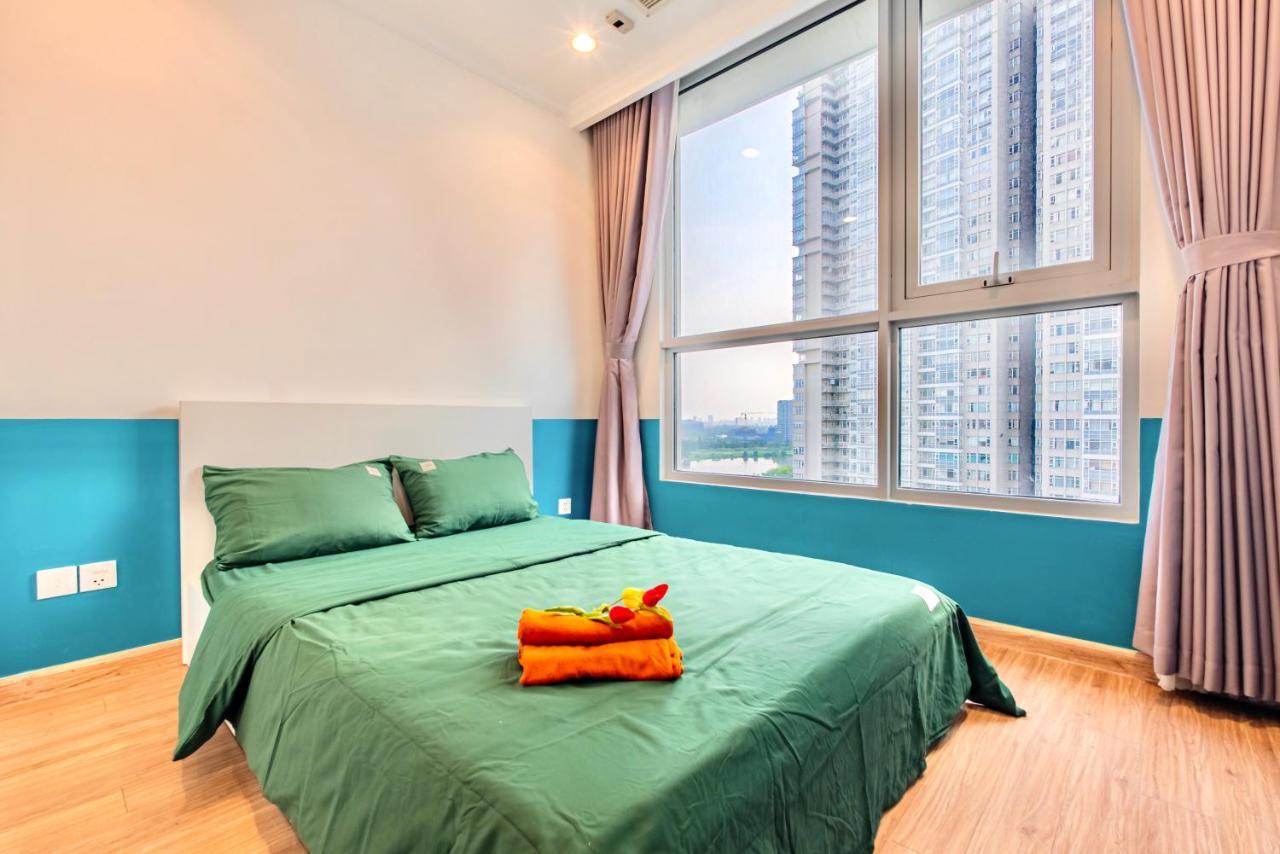 Moxy Hcmc Aparts - Vinhomes Central Park, Ice Rink 호치민 외부 사진