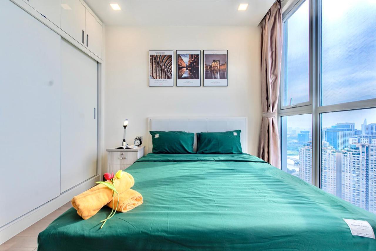 Moxy Hcmc Aparts - Vinhomes Central Park, Ice Rink 호치민 외부 사진